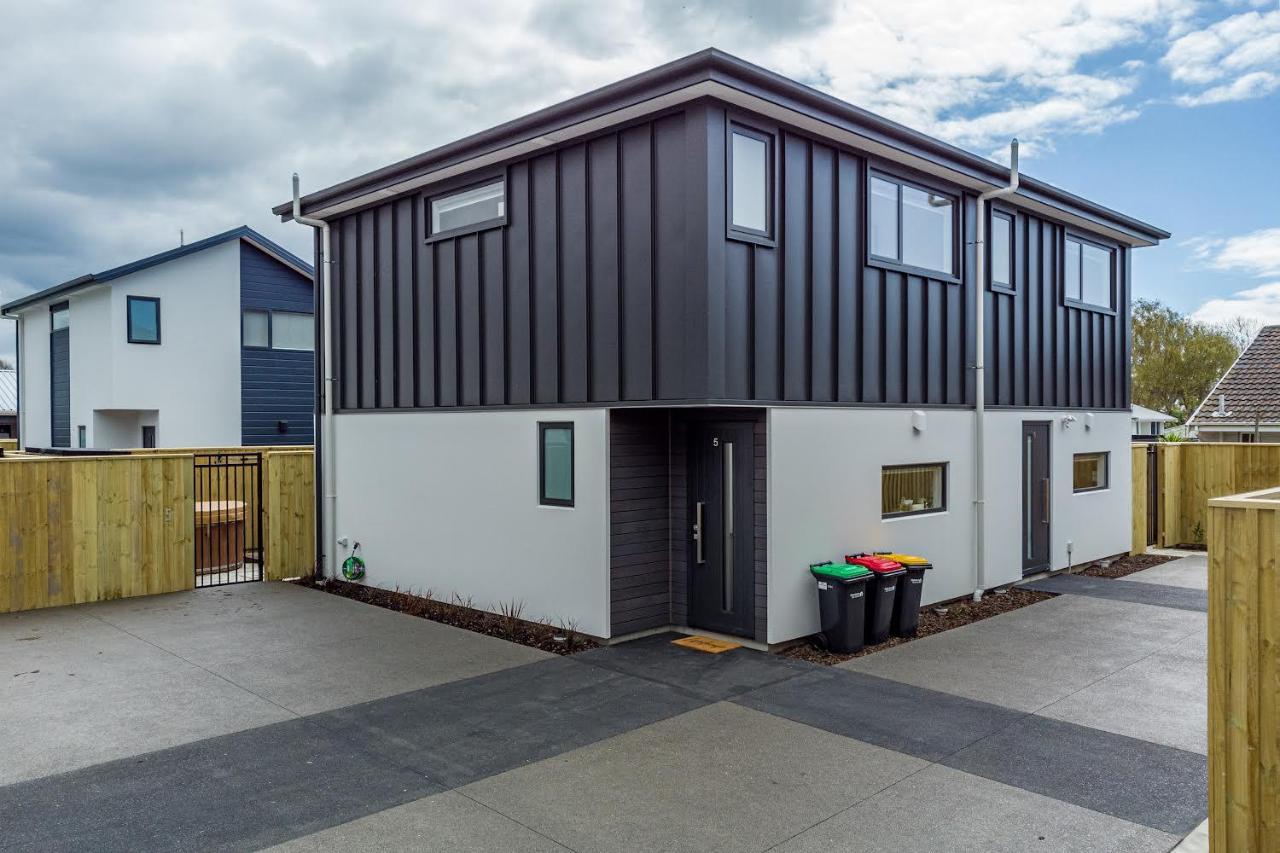 Apartamento Cozy Retreat With Hot Tub Christchurch Exterior foto